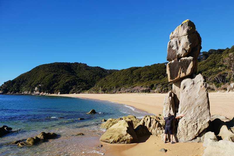 Enjoy the rock formation in the Abel Tasman